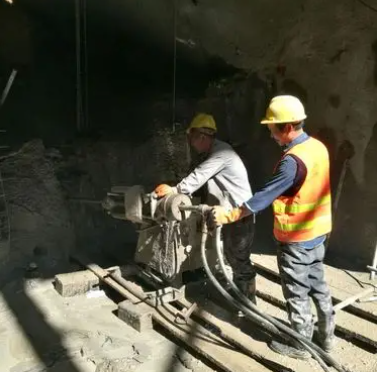 巢湖水下抗分散灌浆料特点 水下不分散注浆料介绍